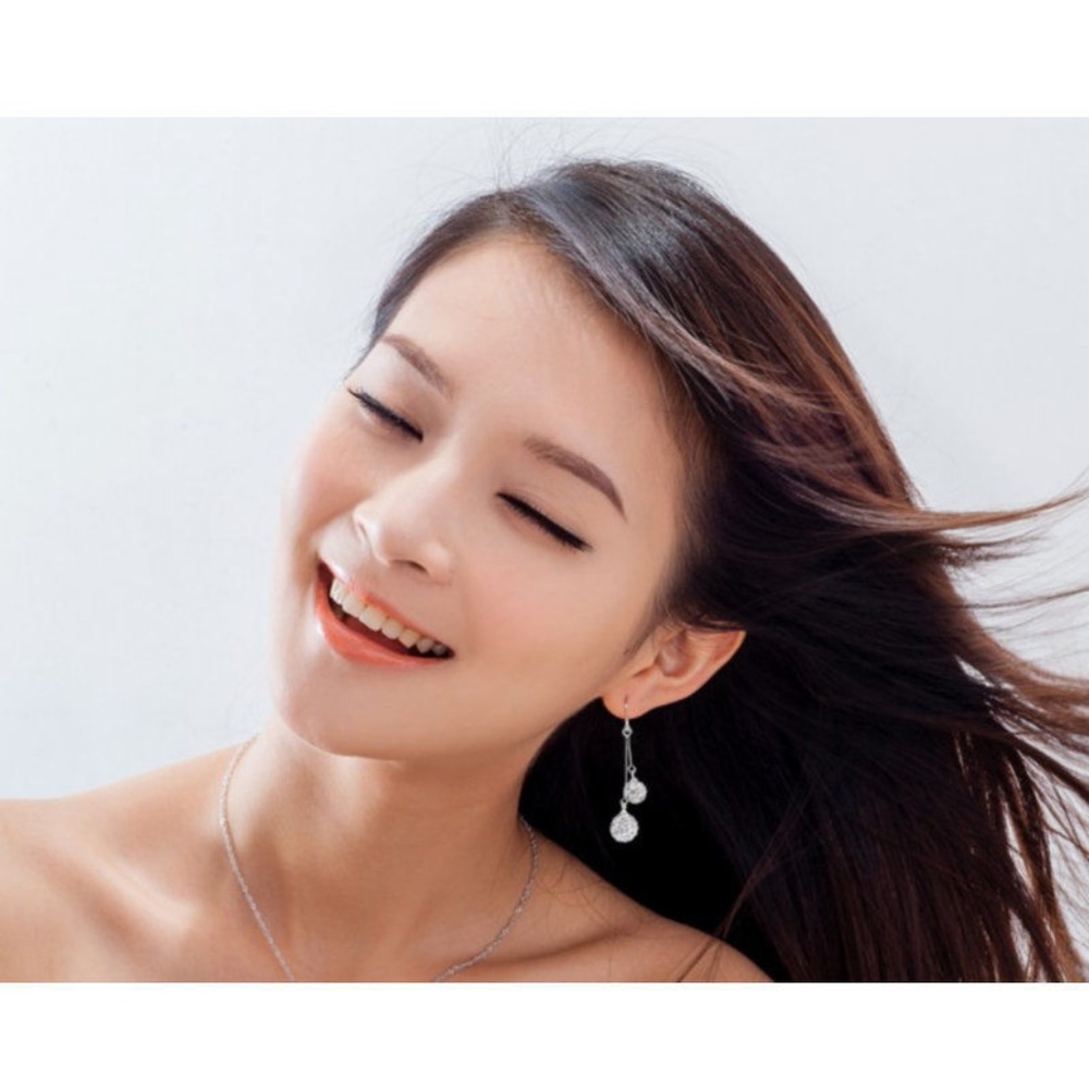 Cute Silver Crystal Dangle Earrings - Picture 4 of 4